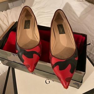 Valentino camo flats runway